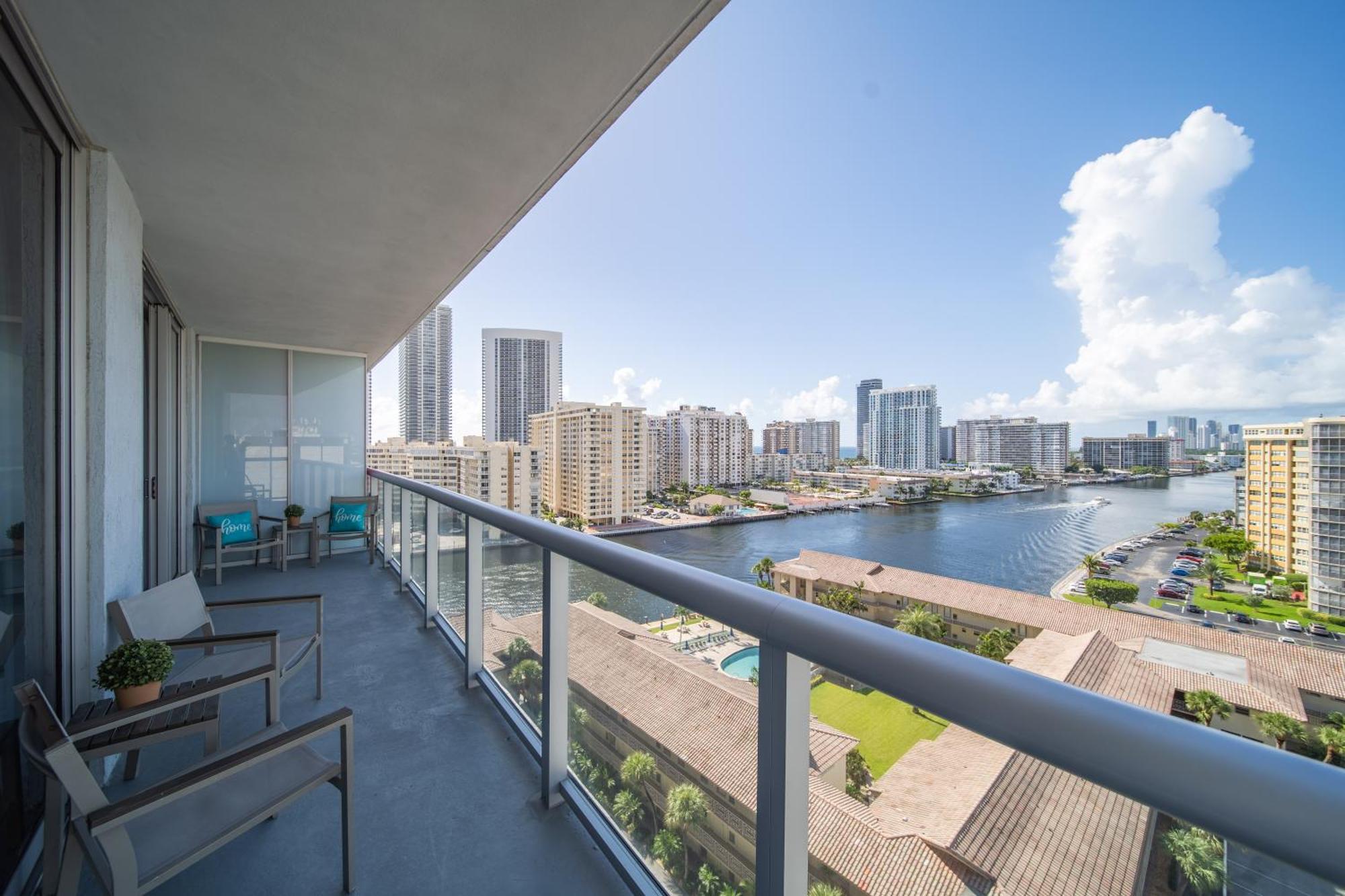 Beachwalk 1B-1B Apmt Amazing View 12A Hallandale Beach Exterior photo